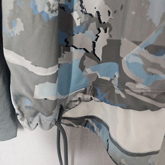 Under Armor Loose Fit Rash Guard Women's XL Camo Hooded Swim Shirt - Picture 5 of 6